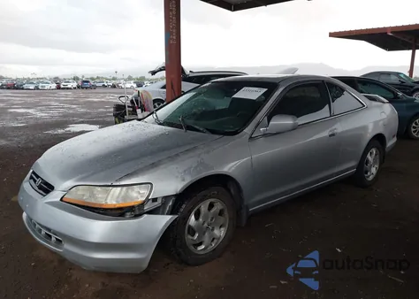 2000 Honda Accord 2.3 Ex из США, поврежденный, VIN 1HGCG3257YA012396